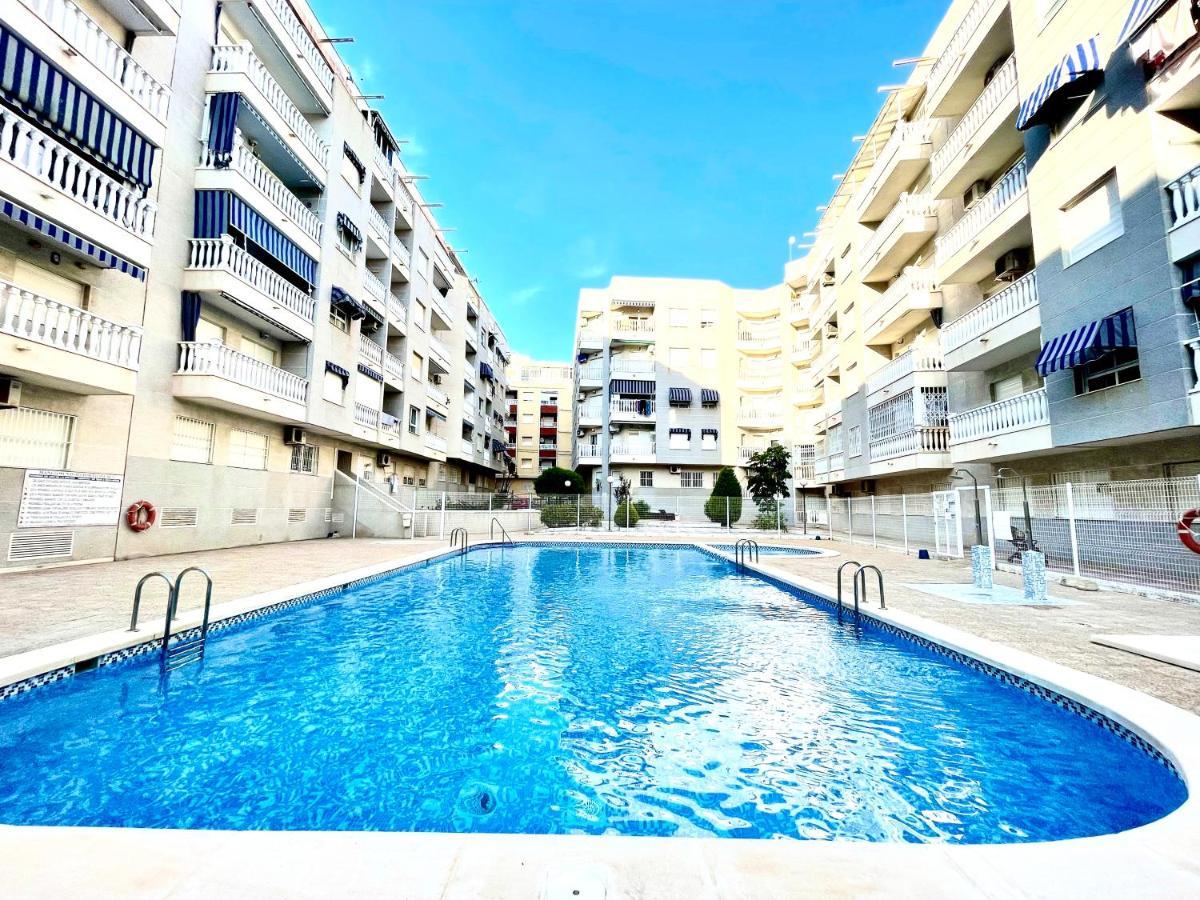 Torrevieja Comfortable Apartment Exterior foto