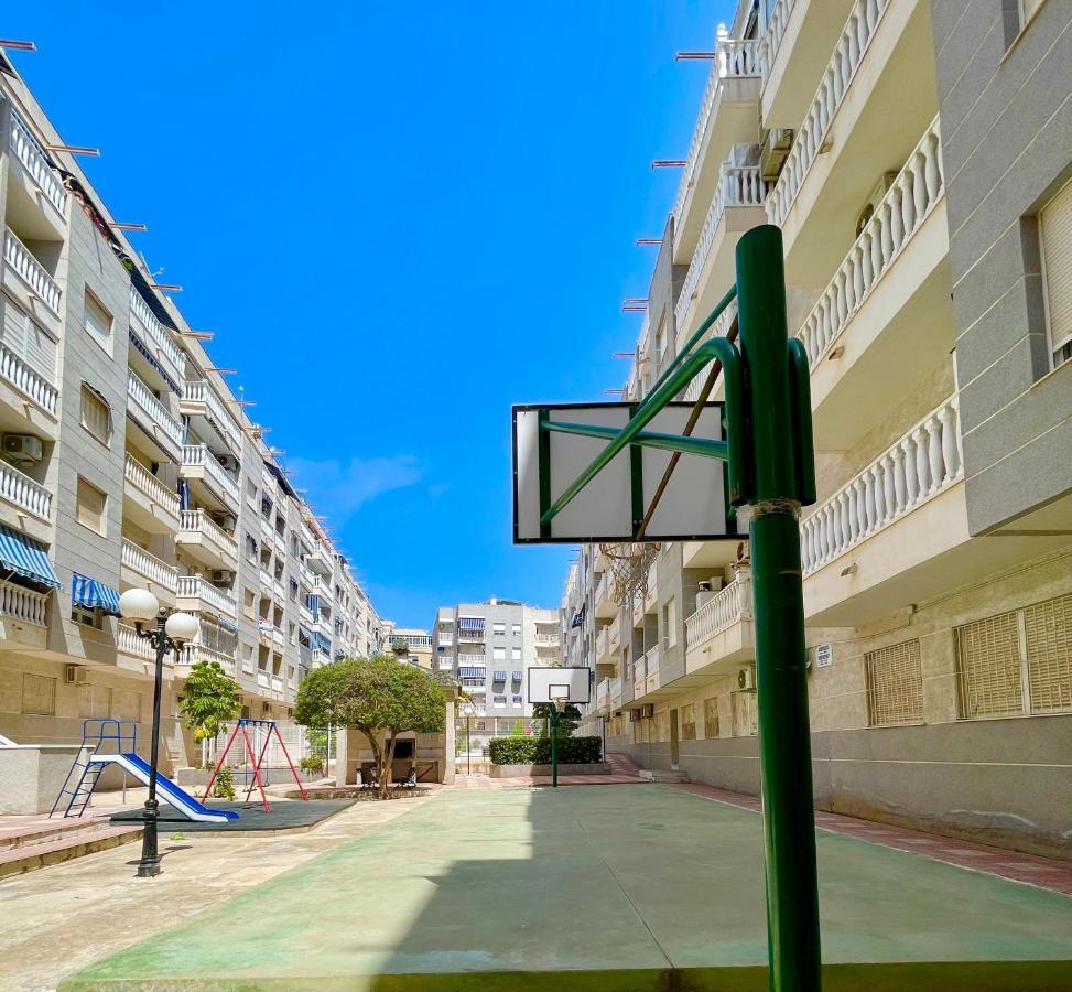 Torrevieja Comfortable Apartment Exterior foto