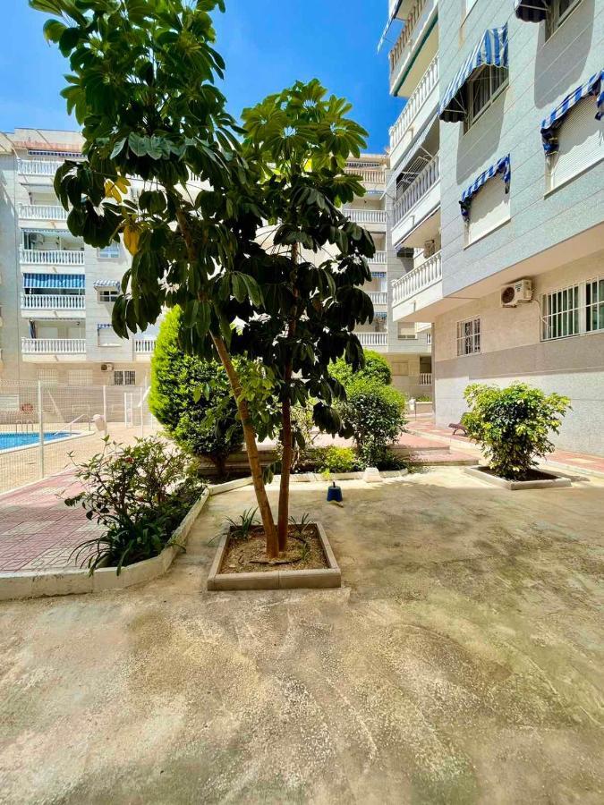 Torrevieja Comfortable Apartment Exterior foto