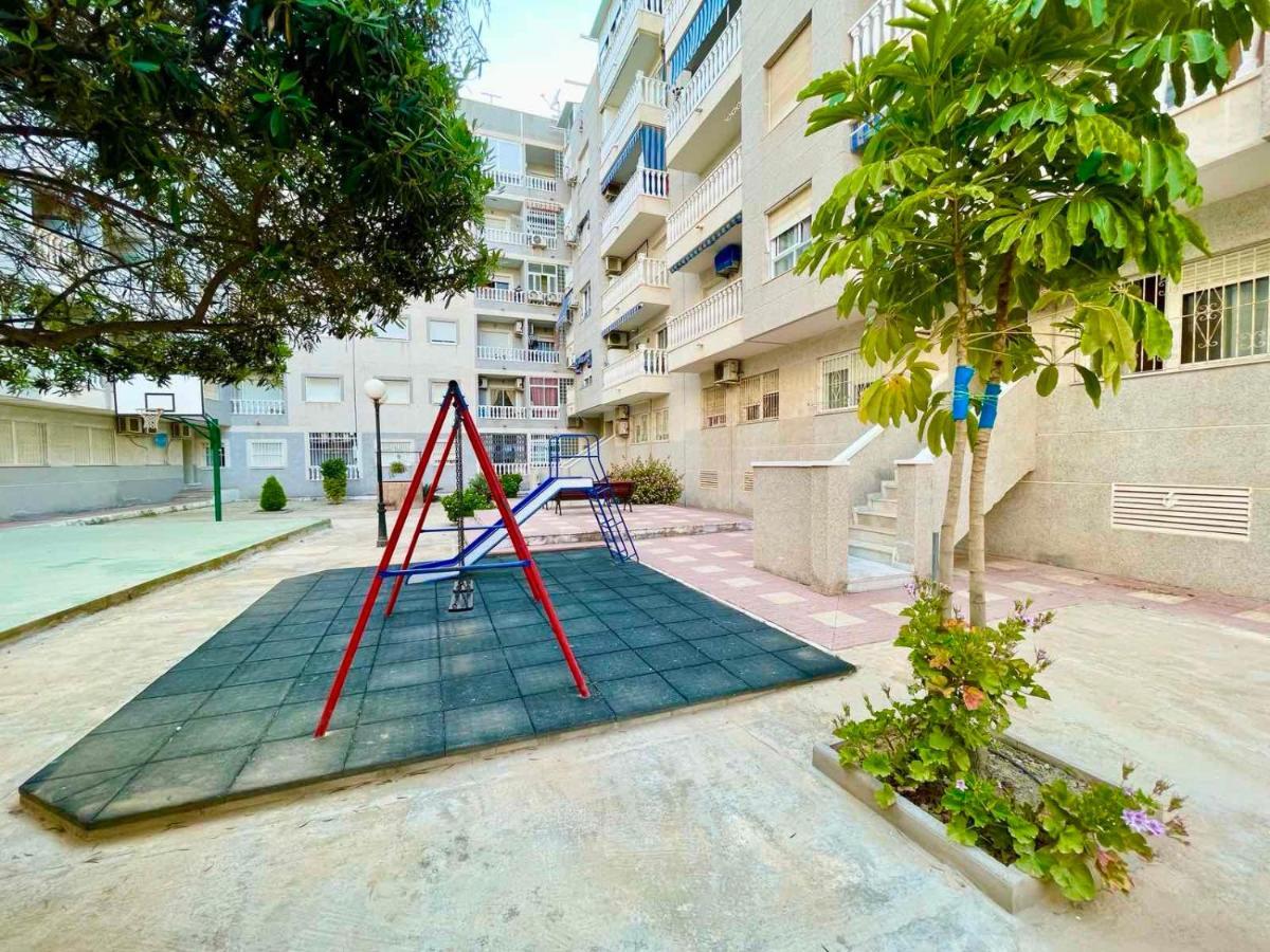 Torrevieja Comfortable Apartment Exterior foto